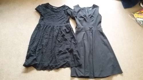 2  Dresses - 8/S