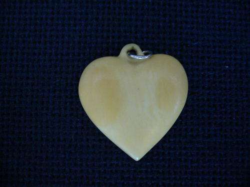 !!! wow !!! IVORY PENDANT !!! wow !!! 5 HOURS ONLY !!!