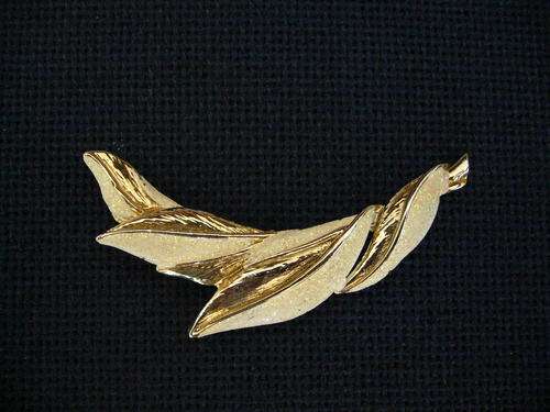 !!! wow !!! BEAUTIFUL BROACH UP FOR GRABS !!! wow !!! 5 HOURS ONLY