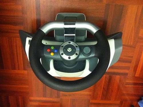 XBOX 360 RACING WHEEL & GAMES BUNDLE