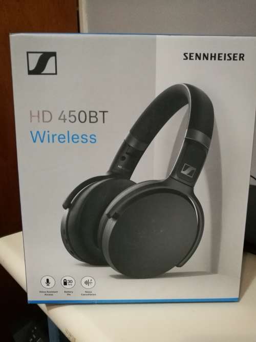 Sennheiser HD 450BT Wireless Over-Ear Headphones (Black)