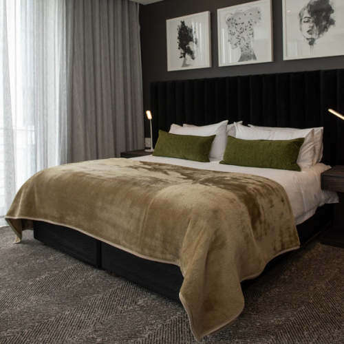 Aranda Belfiore Hotel quality blanket - Khaki