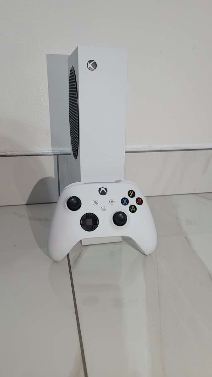 Xbox Series S 512GB - Excellent Condition