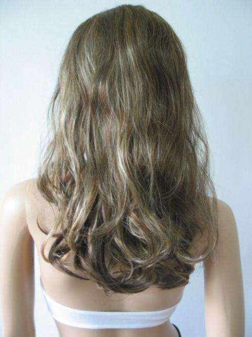 ** HALF HEAD*** HAIR EXTENSION* WAVY** BLONDE AND BROWN MIX STREAK