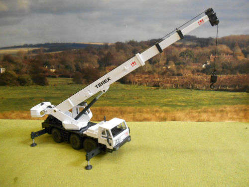Terex Mobile Crane 6x6  -  1:50 scale diecast model