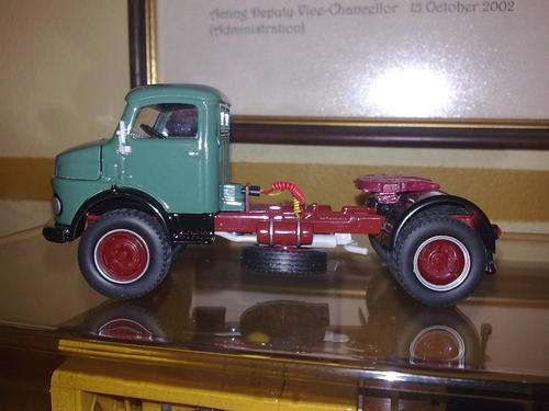 Mercedes L1113 Bullnose  truck tractor  Limited edition - 1:50 scale