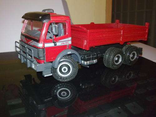 Mercedes-Benz 2635 Powerliner - 1:50 scale tipper / truck made in Germany - 20 years old