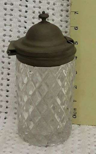 Ornate glass salt/mustard pot