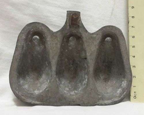 Vintage lead mold
