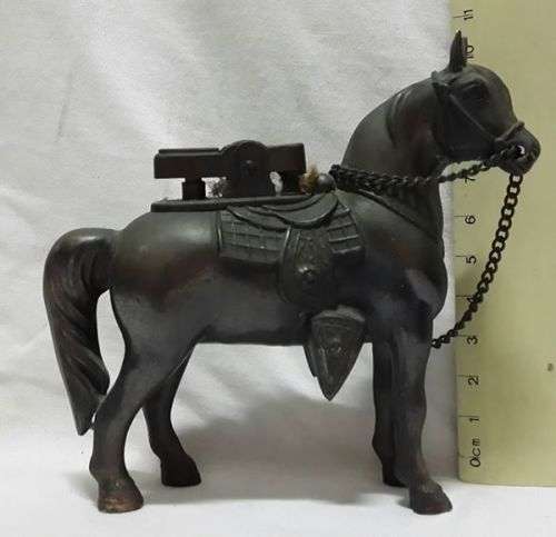 Gorgeous table top horse lighter - never used!