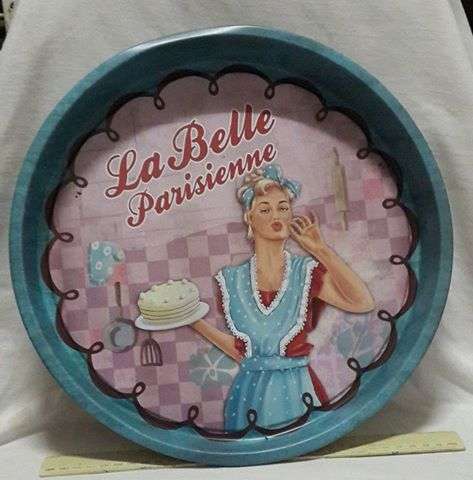 Pretty tin tray