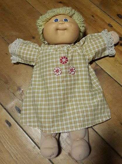 Original Cabbage Patch Doll 1982 - SIGNED! LOOK! Very Collectible!