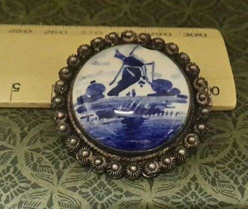 Delft and silver brooch! LOOK!