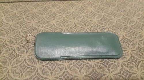 Victorinox pocket knife - small!