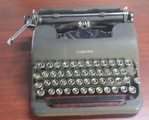 1930's-L-C-Corona-Standard-Floating-Shift-Portable-Typewriter