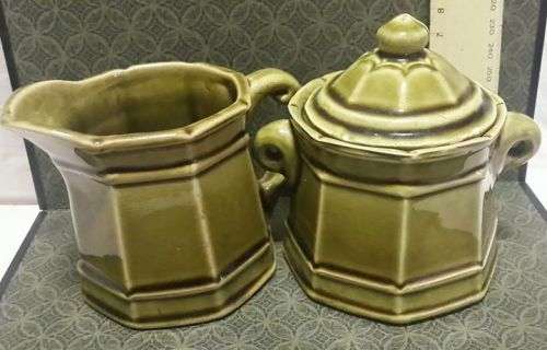 Coffee/tea pot/milk and sugar! Vintage!!