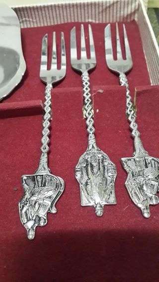 SET OF 6 CHROME PLATE CAKE FORKS with cakelifter