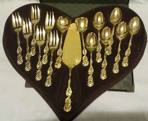 24 ct gold plated set - never used!
