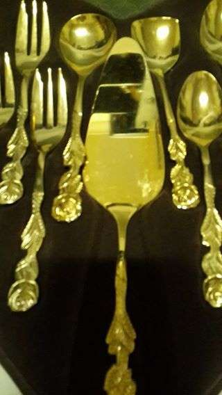 24 ct gold plated set - never used!