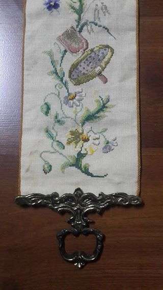 Long and detailed Bell pull!!