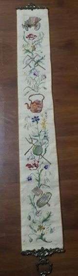 Long and detailed Bell pull!!