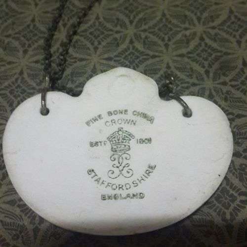 VINTAGE BONE CHINA PORCELAIN LIQUOR BOTTLE HANGING LABEL TAG - GIN
