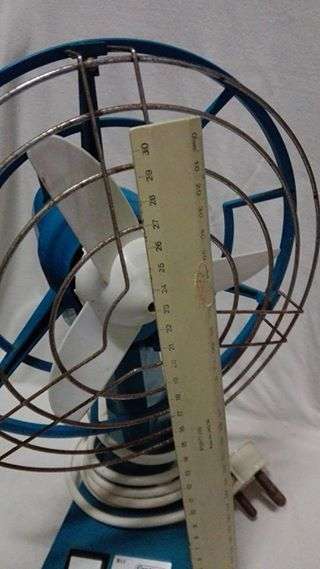 Cortina desk fan! LOOK!!