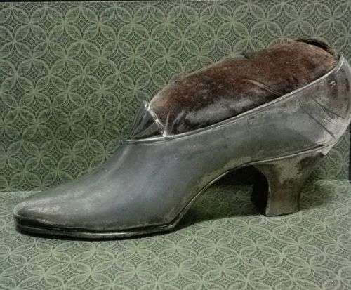 Antique Jennings Brothers Shoe pin cushion 1247!! A Find!!