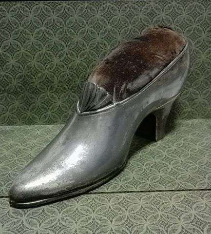 Antique Jennings Brothers Shoe pin cushion 1247!! A Find!!