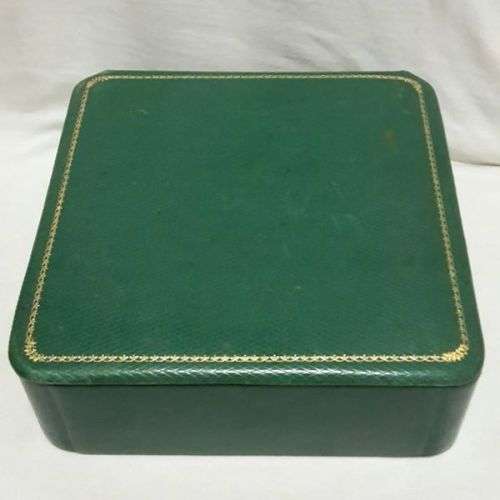 Lovely jewelry box - made in Italy! + key