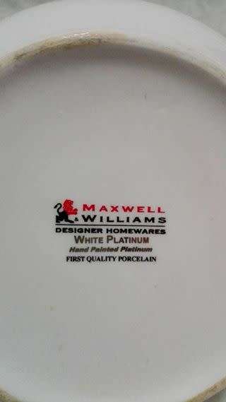 Maxwell & Williams Platinum 750ml Teapot
