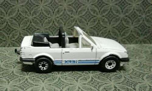 MATCHBOX - VINTAGE - FORD ESCORT CABRIOLET XR3i - 1985 - WHITE