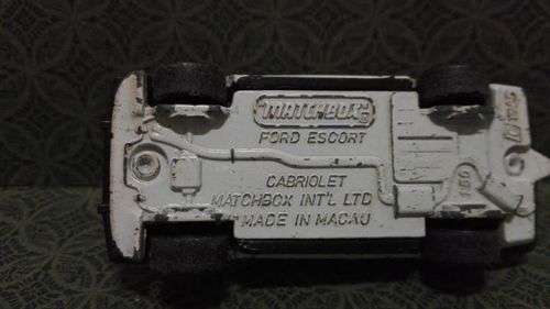 MATCHBOX - VINTAGE - FORD ESCORT CABRIOLET XR3i - 1985 - WHITE