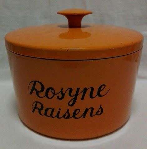 Stack-able set for snacks! RETRO!!