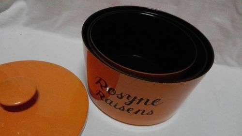 Stack-able set for snacks! RETRO!!