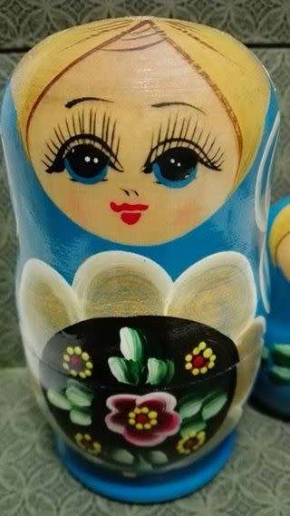 4Pcs/set Wooden Dolls Russian Nesting Babushka Matryoshka Hand Painted