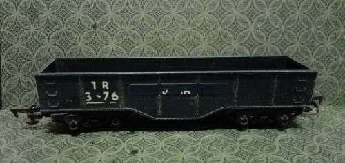 VINTAGE  COLLECTIBLES - train carraige - Tri-ang