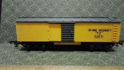 VINTAGE  COLLECTIBLES - train carraige - Tri-ang