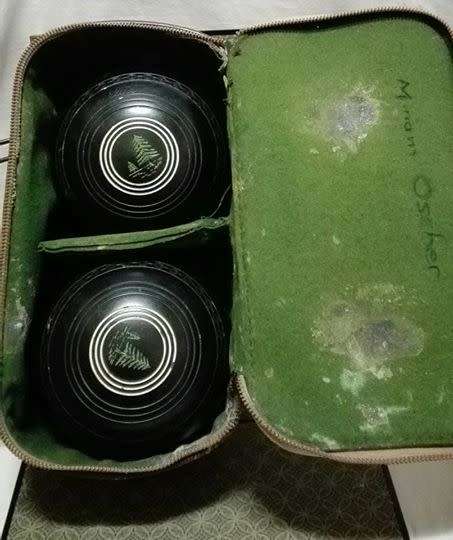 HENSELITE. SUPER-GRIP, CHAMPIONSHIP BOWLING BALLS..OFFICIAL