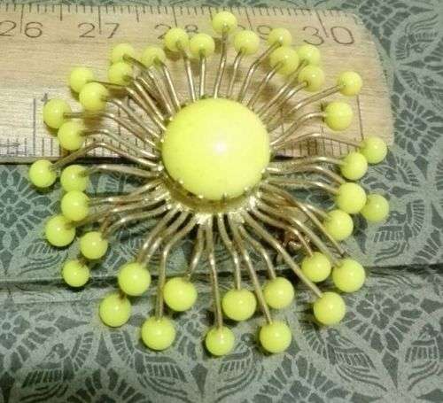 Yellow retro brooch!