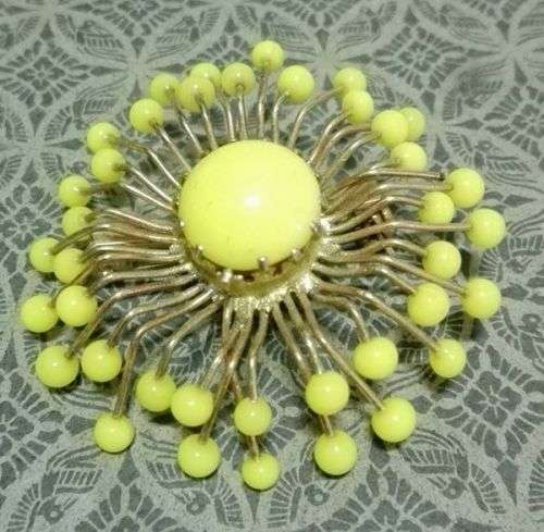 Yellow retro brooch!