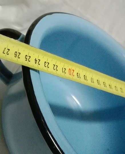 Blue Antique Chamber Pot ( "Kamerpot", "Koos") in very good condition