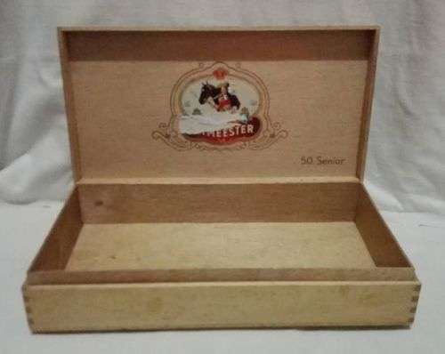 WOODEN RITMEESTER SENIOR CIGAR BOX. LOOK!!!