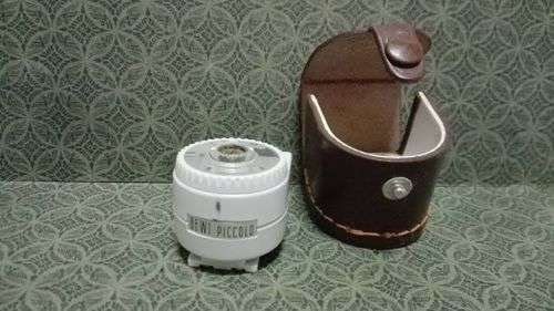 BEWI  LIGHT METER IN HOLDER