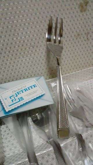 Boxed set 6 cake forks Eetrite - vintage - like new!