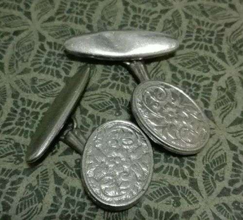 Lovely vintage cufflinks -  And possibly silver but no markings - Pretty!