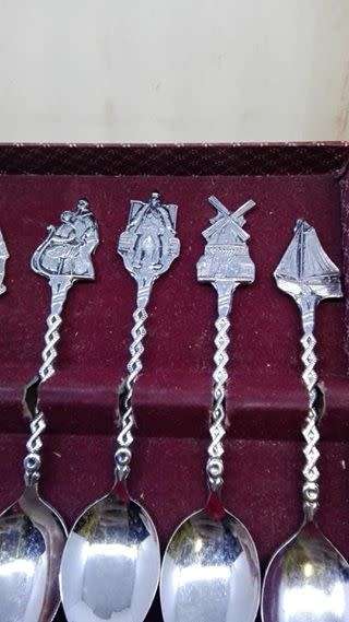 Lovely boxed set teaspoons! Made in Holland