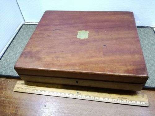 Vintage 12 place setting knife and fork - bone handled. Stunning set ! Look at the box!! Quality!