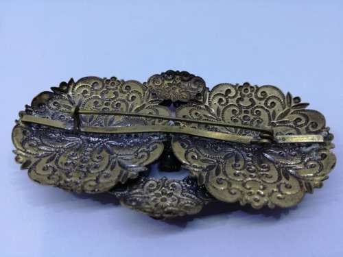 Stunning vintage brooch - Look!
