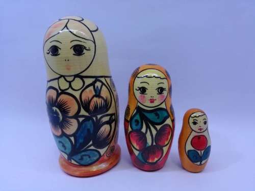 Russian nesting dolls x3